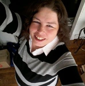 Meet your Posher, Tonya